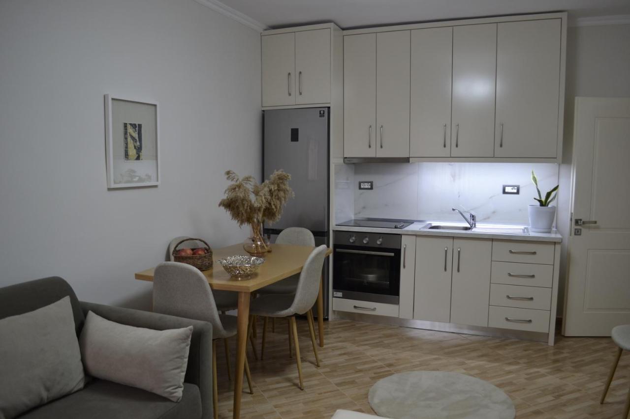 Aria Apartment Берат Екстериор снимка