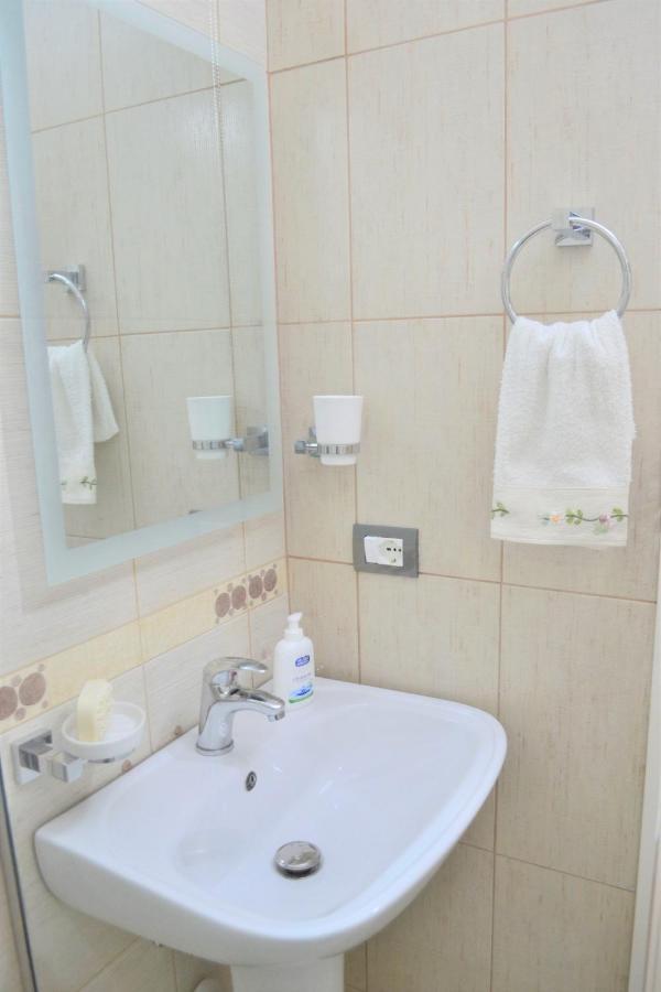 Aria Apartment Берат Екстериор снимка